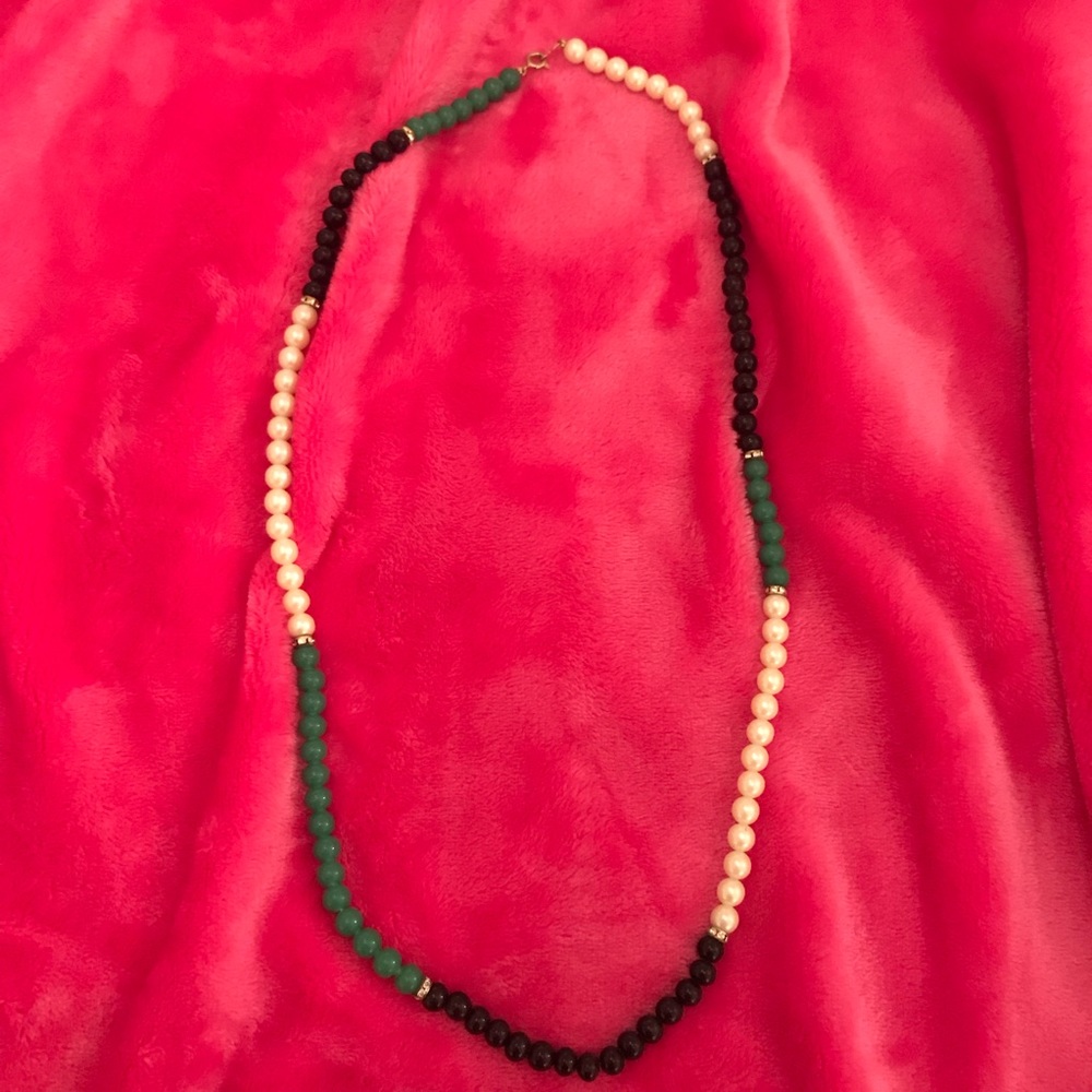 Vintage Faux Jade, Onyx & Pearl Beaded Necklace